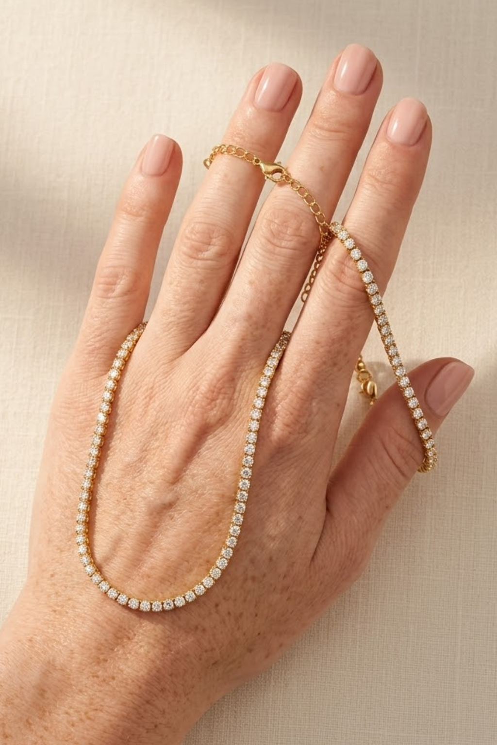 ZENVY Golden Shine Necklace