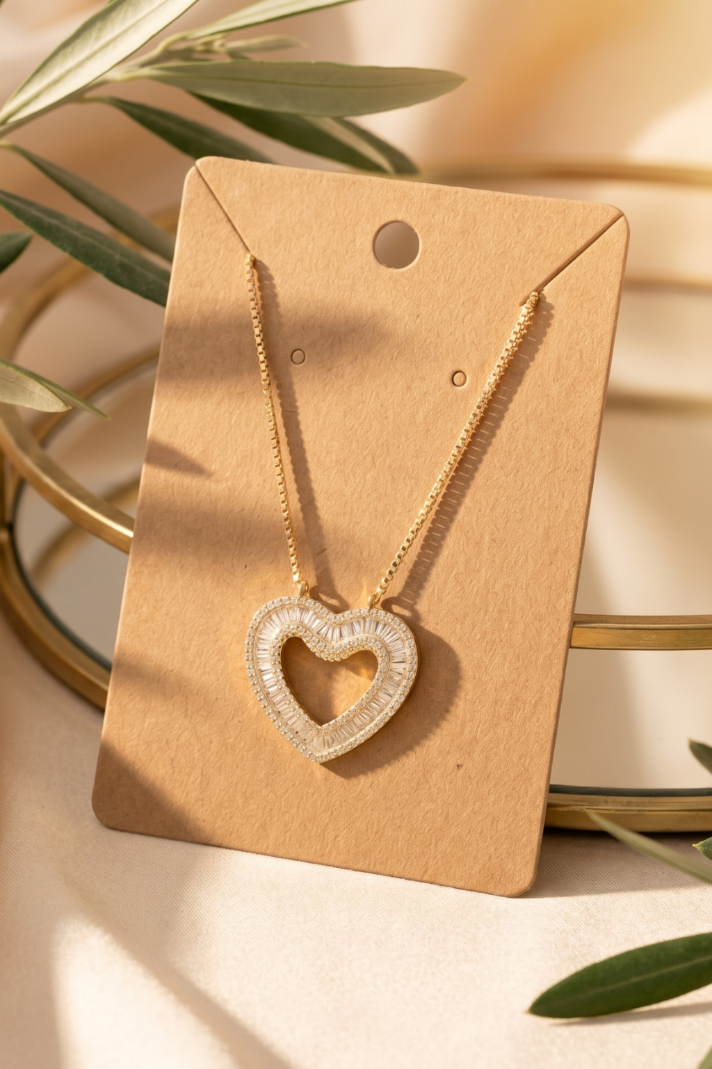 Zenvy Essential Heart Necklace