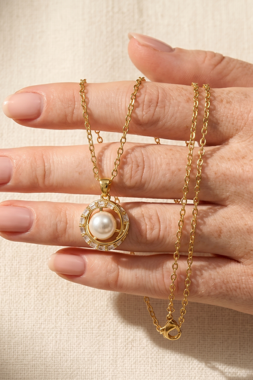 ZENVY Essential Pearl Necklace